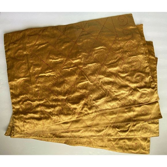 Burgundy Red & Gold Table Placemats Set of 4 - Picture 4 of 9